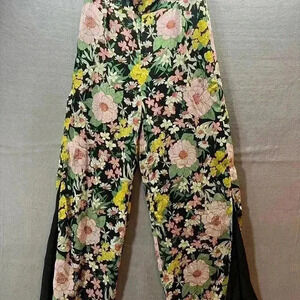 Lulus Floral Pants Size Medium